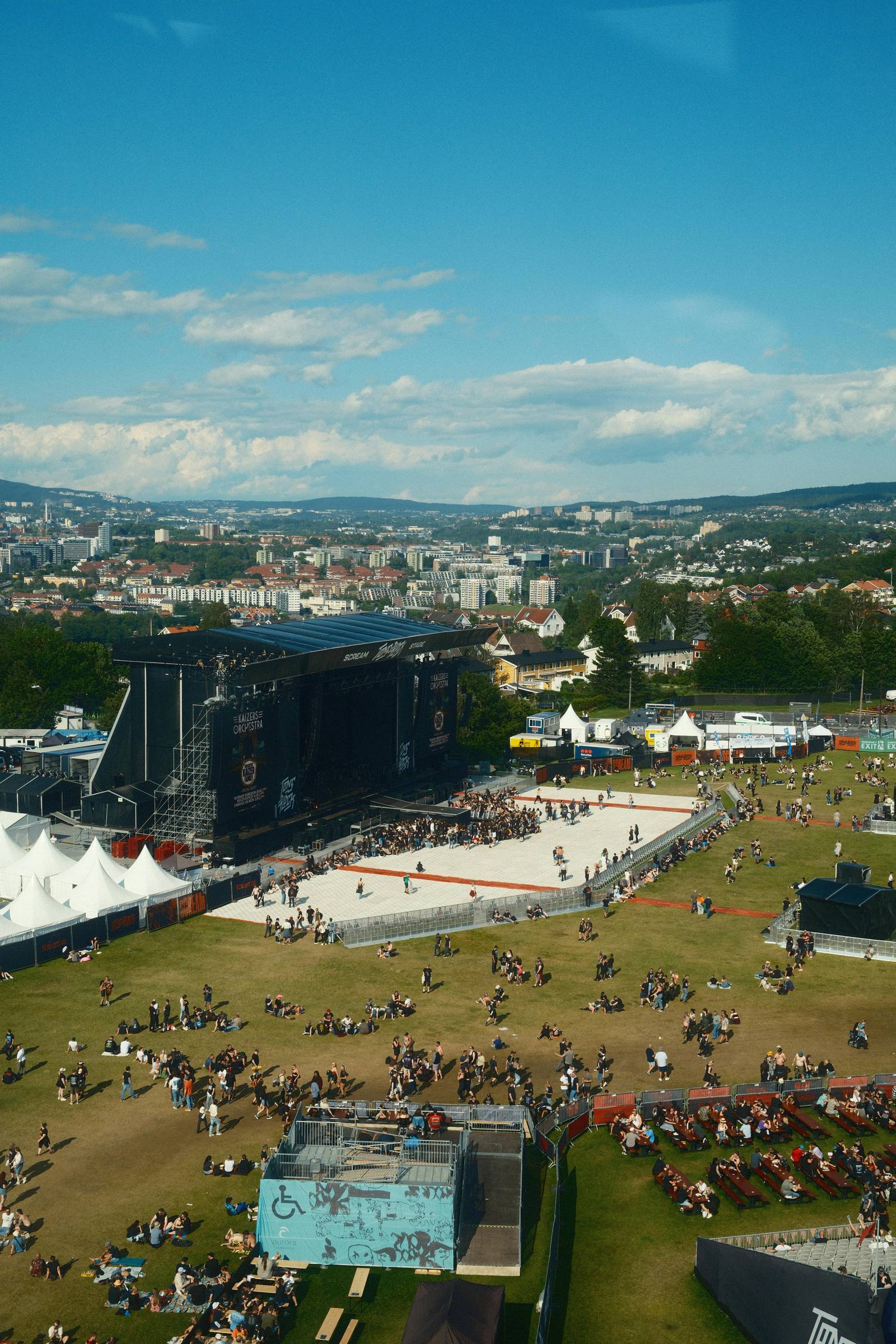 Best Hotels for Festivals & Fairs